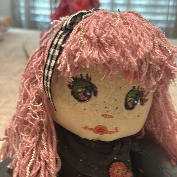 Charming Pink-Haired Rag Doll - Picture 4 of 6